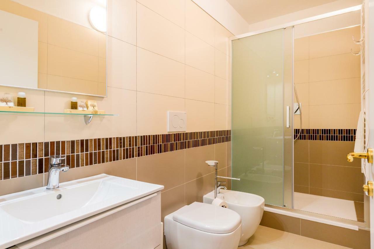 A Casa Di Sara Ermy Bed & Breakfast Bari Dış mekan fotoğraf