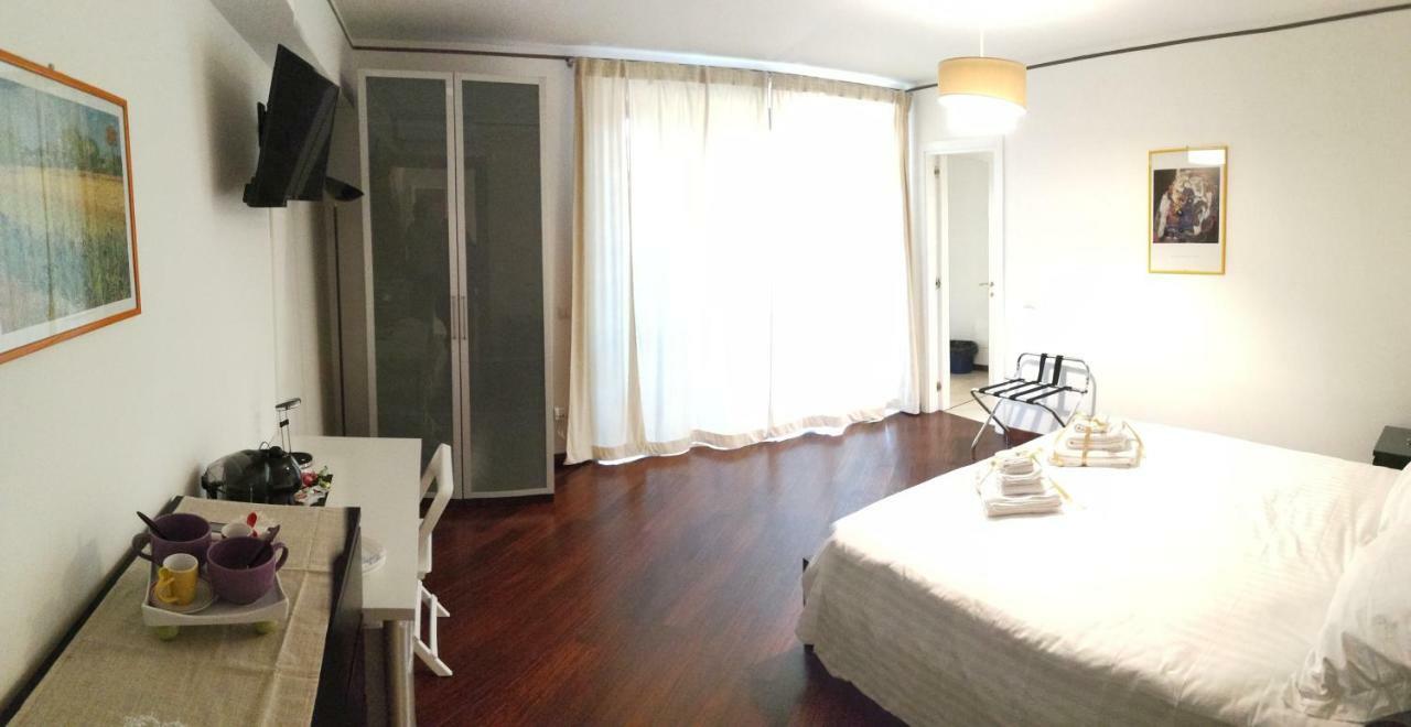 A Casa Di Sara Ermy Bed & Breakfast Bari Dış mekan fotoğraf